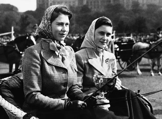 Kerudung Ratu Elizabeth II