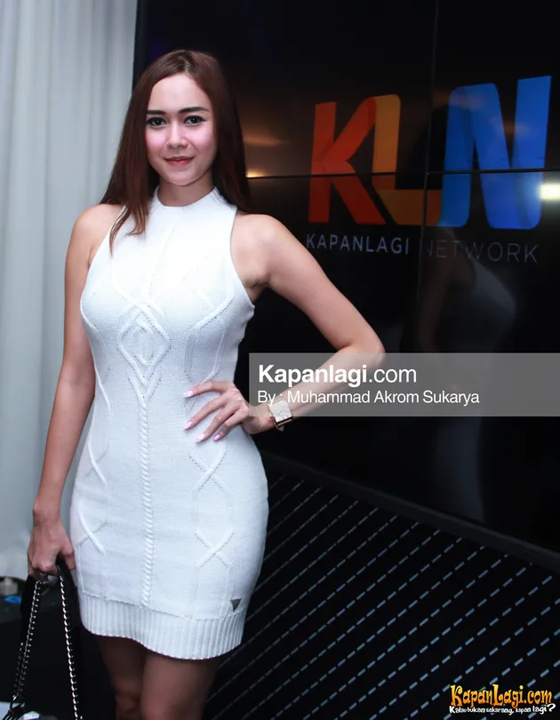FOTO: HOT! INI KUMPULAN AKTRIS SENSUAL YANG DIMILIKI 