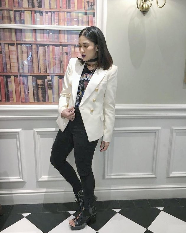 FOTO HOT MOM STYLISH DERETAN OOTD  KEREN ALA DIAN 