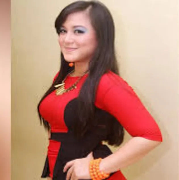 juwita bahar, foto juwita bahar, anak annisa bahar
