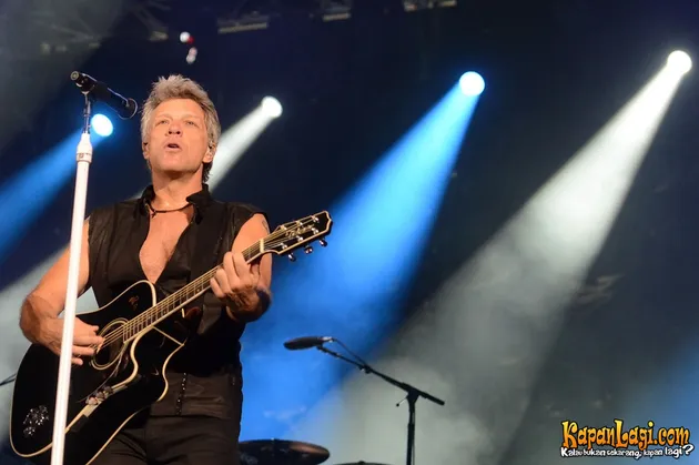 FOTO Inilah Aksi-Aksi Bon Jovi Saat Hibur 40 Ribu Penonton di GBK