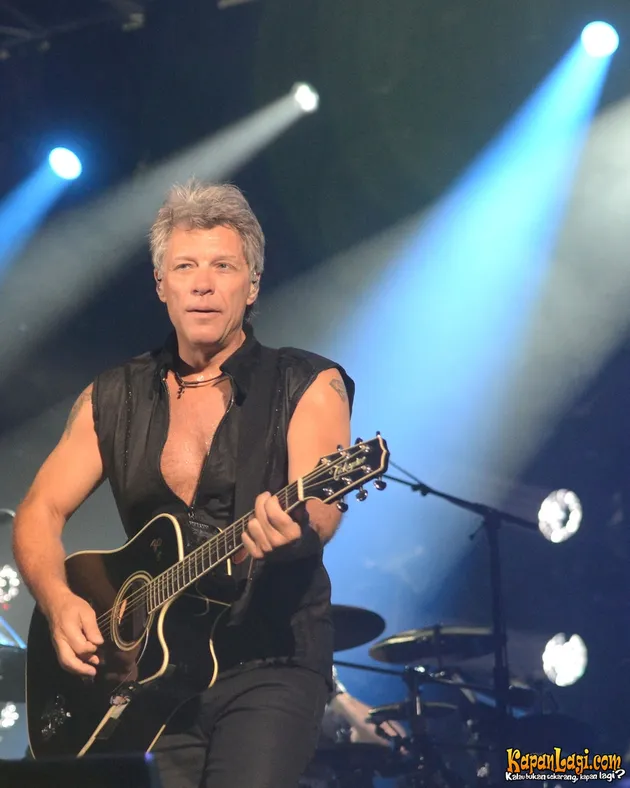 FOTO Inilah Aksi-Aksi Bon Jovi Saat Hibur 40 Ribu Penonton di GBK