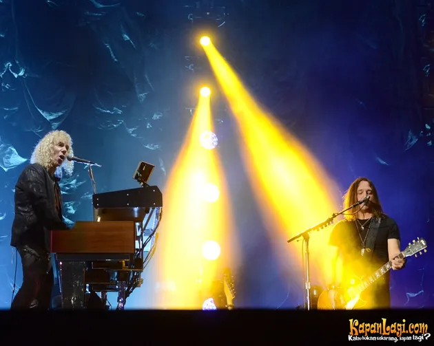 FOTO Inilah Aksi-Aksi Bon Jovi Saat Hibur 40 Ribu Penonton di GBK