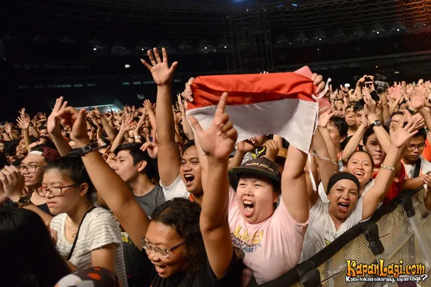 FOTO Inilah Aksi-Aksi Bon Jovi Saat Hibur 40 Ribu Penonton di GBK