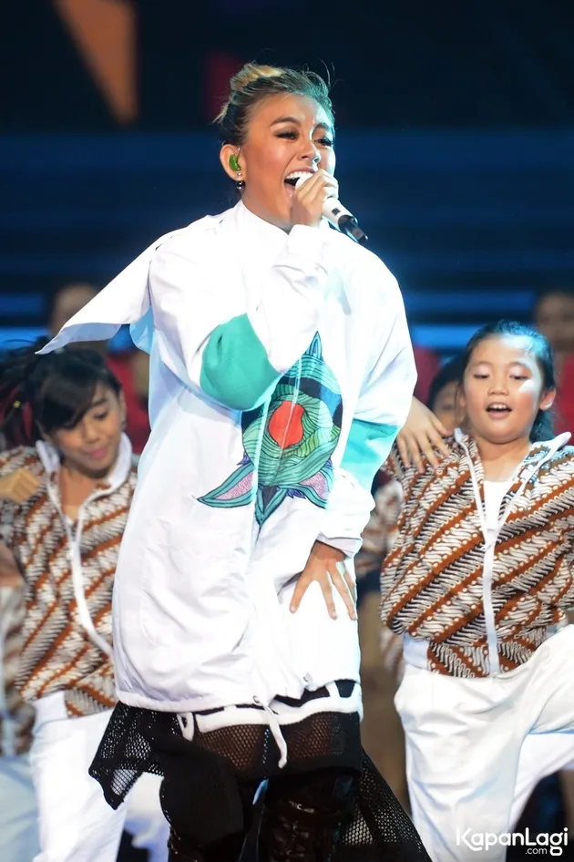 Agnes Monica