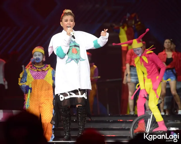 Agnes Monica