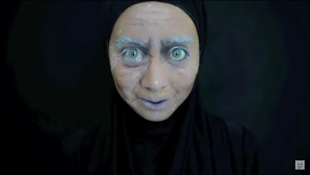 Nenek Mukena