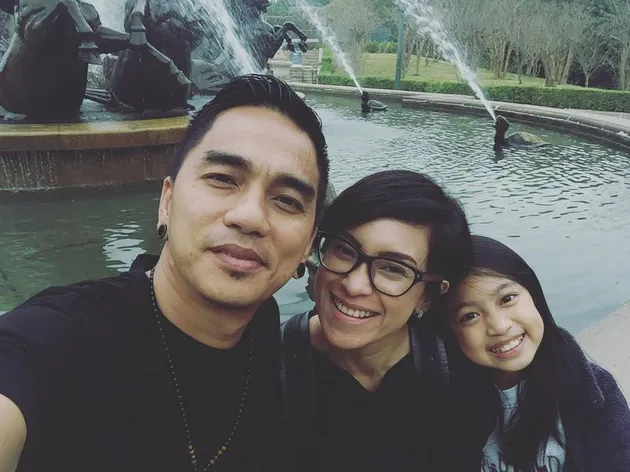 FOTO: INTIP KESERUAN ENDA UNGU & KELUARGA NIKMATI INDAHNYA ...