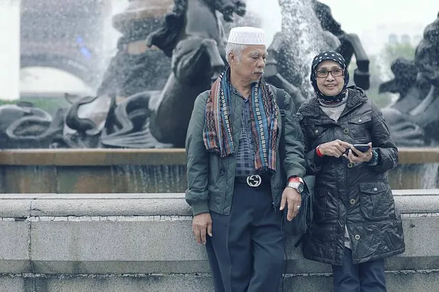 FOTO: INTIP KESERUAN ENDA UNGU & KELUARGA NIKMATI INDAHNYA ...