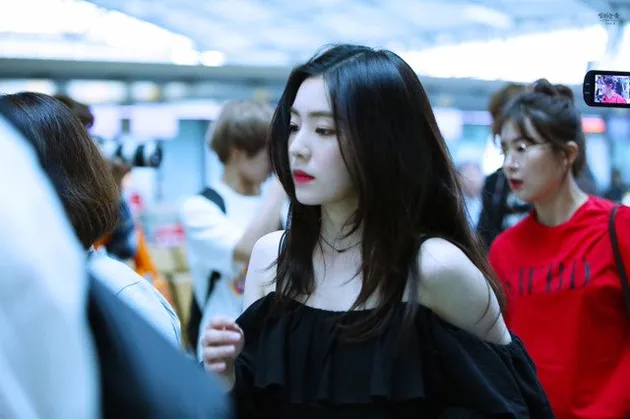 Irene Red Velvet