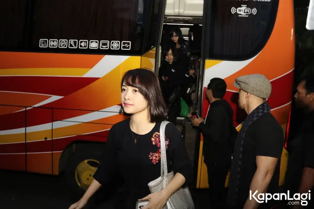 FOTO: Isak Tangis Para Member JKT48 Pecah Saat Melayat Jiro Inao