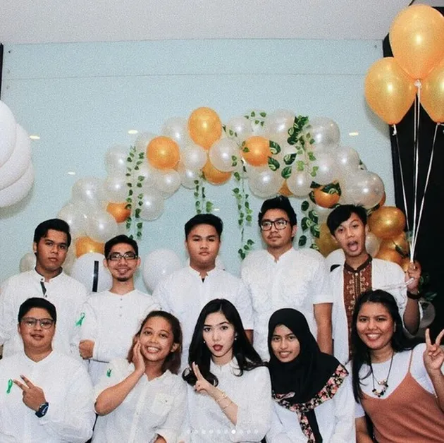 Buka Puasa Isyana Sarasvati