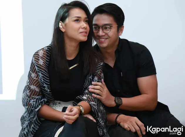 Adinia Wirasti - Deva Mahenra