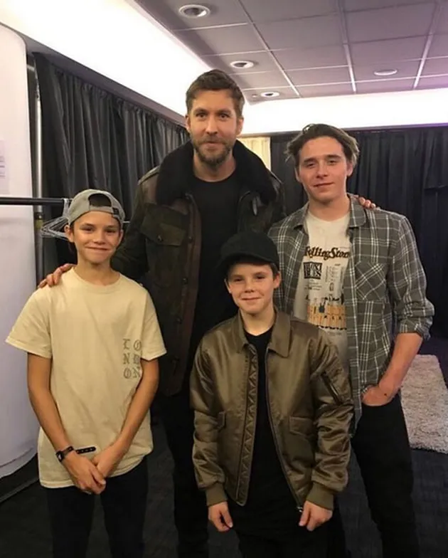 Cruz Beckham Jadi Penyanyi