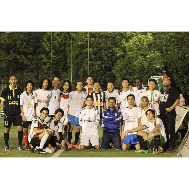 [FOTO] Jago Main Bola, Al El &amp; Dul Saingi Kegantengan CR7