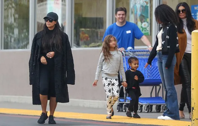 Foto Lucu North West, Anak Kim Kardashian