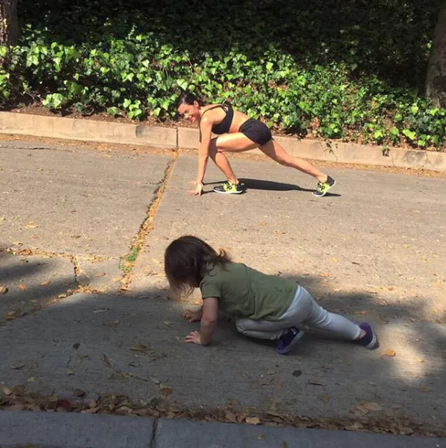 Mom Duty Seleb Hollywood