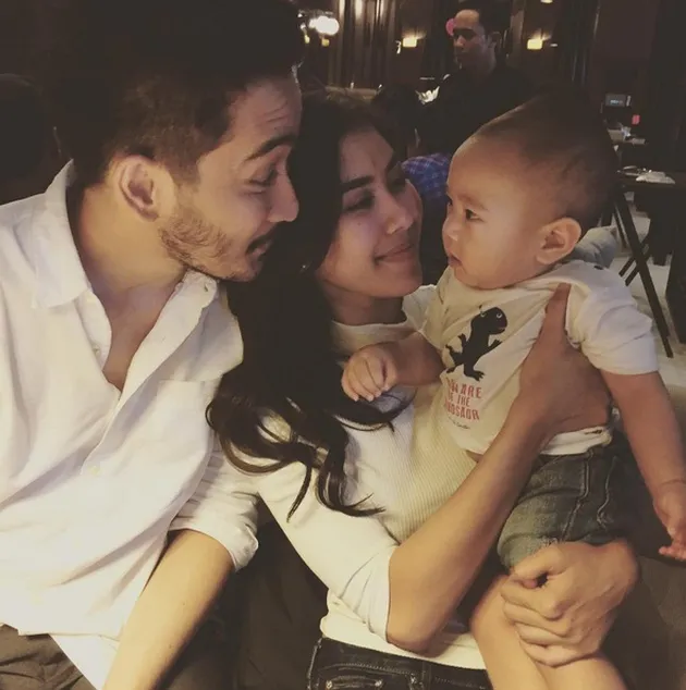 Syahnaz dan Jeje Govinda