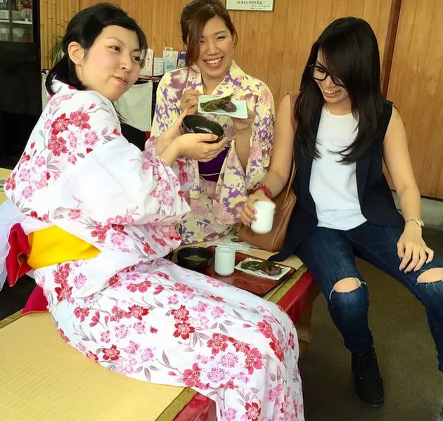 Momo Geisha
