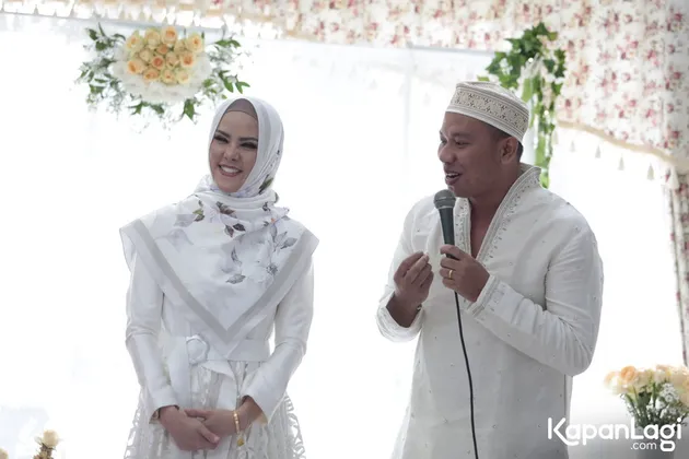 Vicky Prasetyo &amp; Angel Lelga