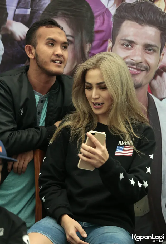 Jessica Iskandar - Kylie Jenner