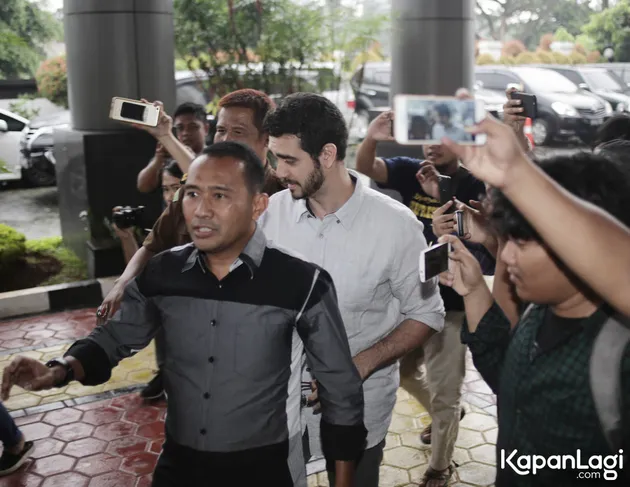 Fachri Albar - Narkoba - Renata 