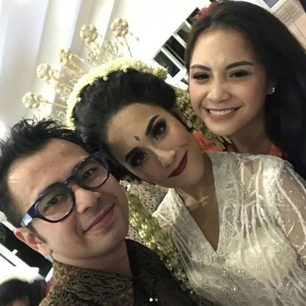 FOTO: KE NIKAHAN TARRA - GYA, RAFFI AHMAD & GIGI MESRA 
