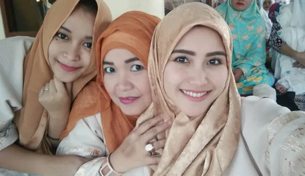 ayu ting ting, ibu ayu ting ting, mama ayu ting ting, keluarga ayu ting ting
