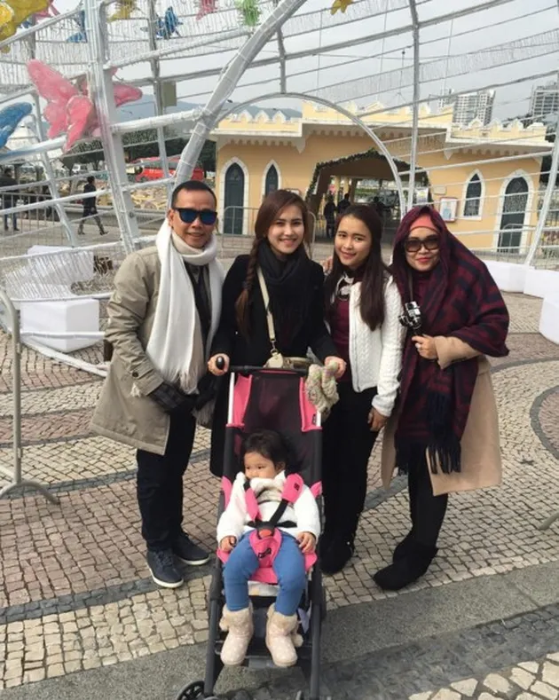 ayu ting ting, ibu ayu ting ting, mama ayu ting ting, keluarga ayu ting ting