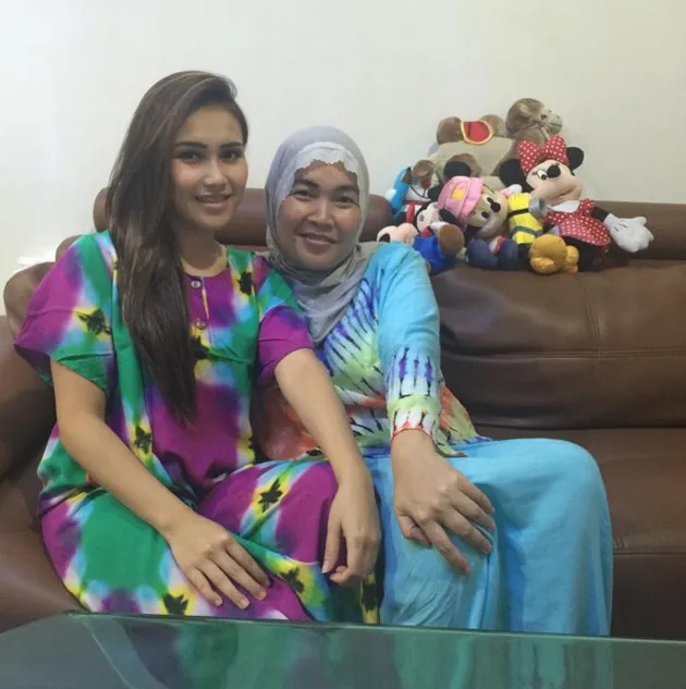 ayu ting ting, ibu ayu ting ting, mama ayu ting ting, keluarga ayu ting ting