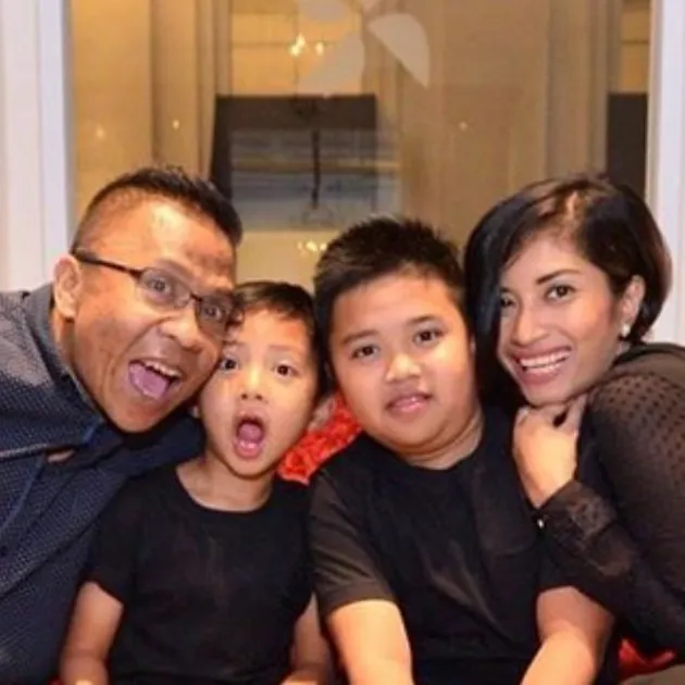 Foto Istri dan Anak Oon