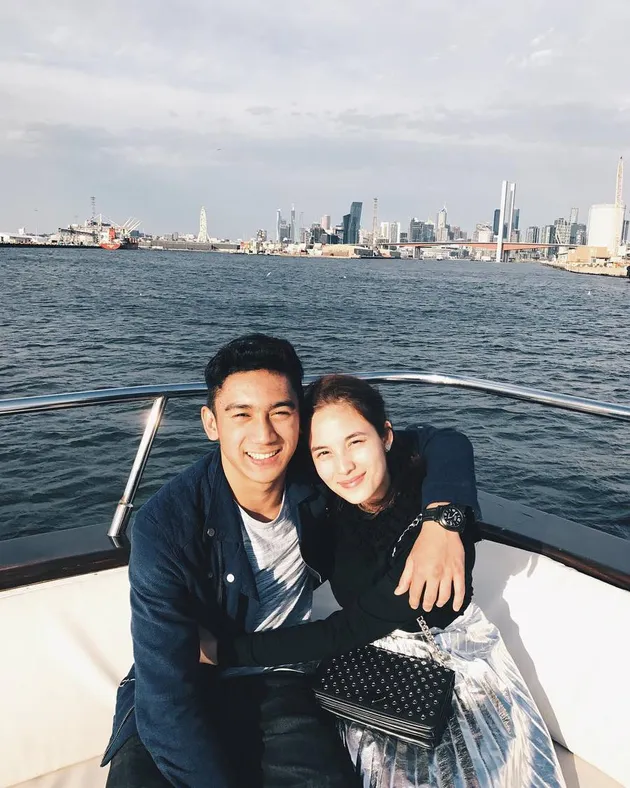 FOTO: KEBERSAMAAN ROMANTIS CHELSEA ISLAN & DAFFA WARDHANA 