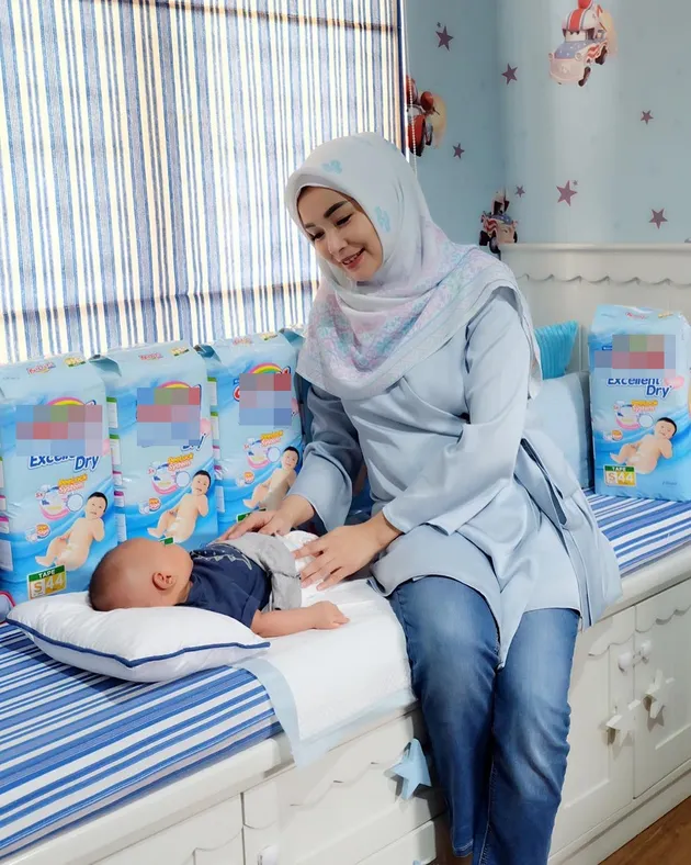 Soraya Larasati &amp; Anaknya
