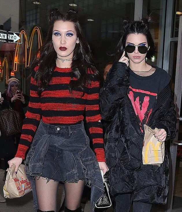 Kendall &amp; Bella Hadid
