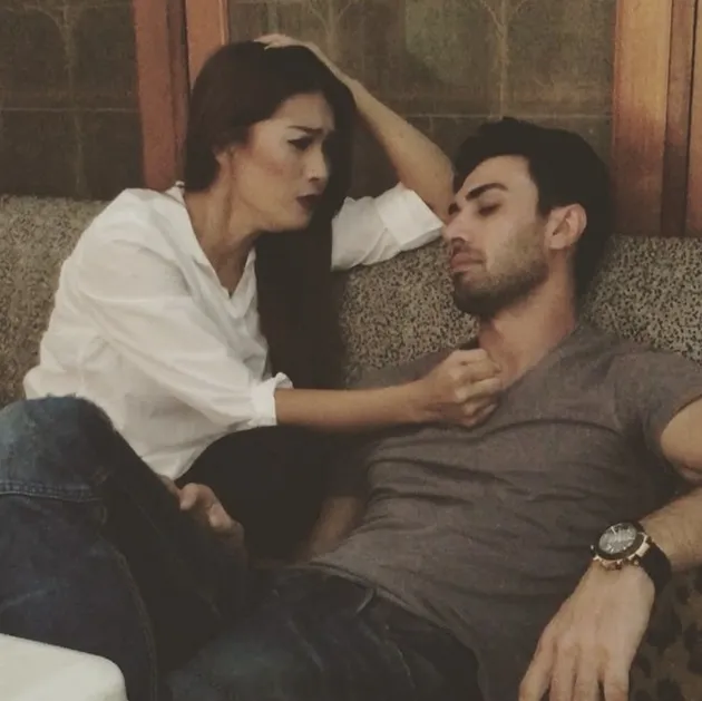 Tata Janeeta &amp; Sang Pacar