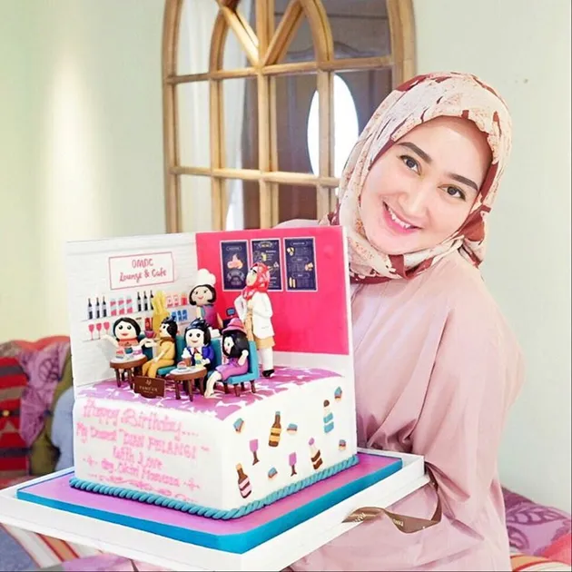 SE Moga Tahun Ini Sukses FOTO KEJUTAN ULANG TAHUN KE 26 DIAN PELANGI ADA VIDI SE Moga Tahun Ini Sukses FOTO KEJUTAN ULANG TAHUN KE 26 DIAN PELANGI ADA VIDI
