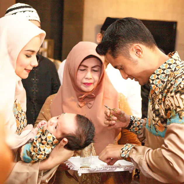Hengky Kurniawan Gelar Aqiqah