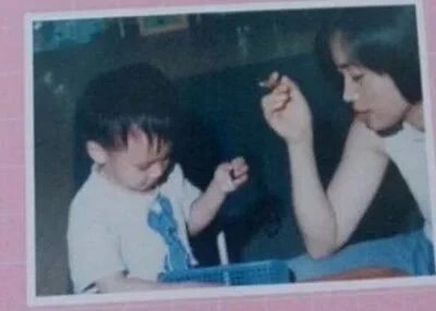PHOTO: BTS Jin's Family Still a Mystery, His Mother is Rumored to be Miss Korea