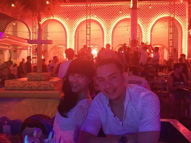 Foto Kemesraan Aditya Herpavi Istri Anak Yang Jarang Diekspos Kapanlagi Com