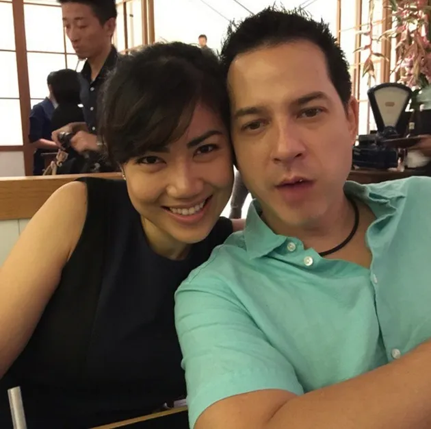 FOTO: KEMESRAAN ARI WIBOWO DAN ISTRI YANG JARANG TEREKSPOS 