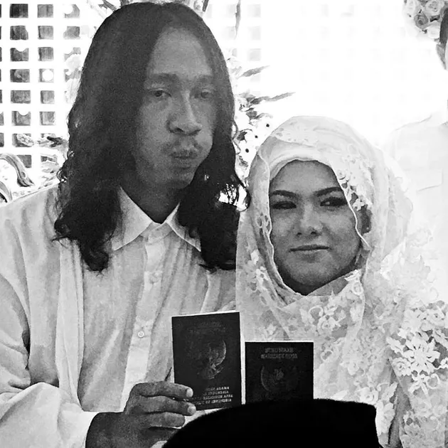 pernikahan Aming - istrinya Evelyn alias Kevin