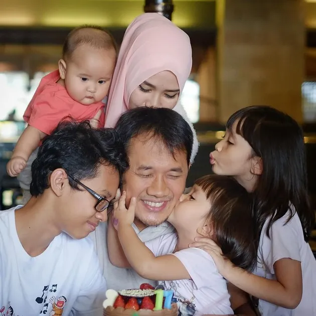 Zaskia Adya Mecca - Hanung Bramantyo
