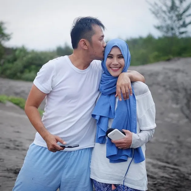 Zaskia Adya Mecca - Hanung Bramantyo