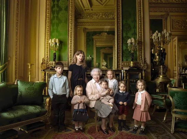 Cucu &amp; Cicit Ratu Elizabeth II