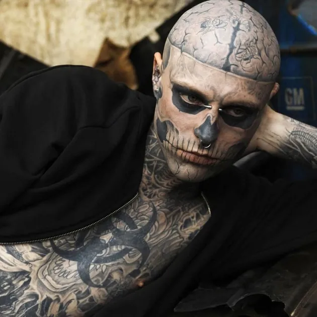 Zombie Boy bunuh diri
