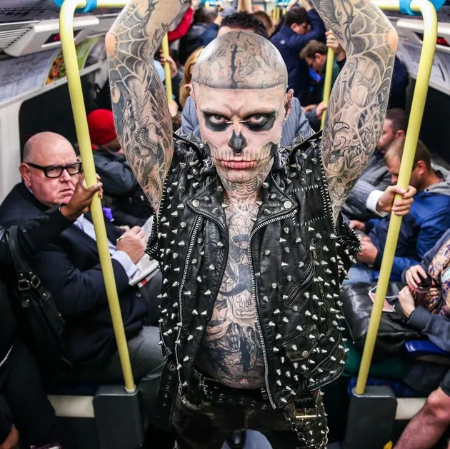 Zombie Boy bunuh diri
