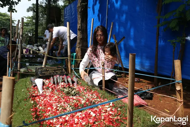 Sarwendah ke Makam Jupe