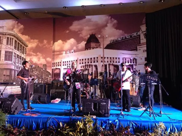 [FOTO] Kenangan Manis Budi Klantink Semasa Hidup