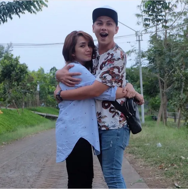 Ussy Sulistiawaty &amp; Andhika Pratama