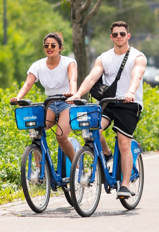 Nick Jonas - Priyanka Chopra Mesra